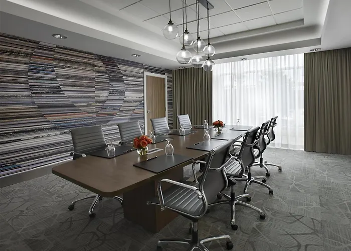 Hilton Garden Inn Toronto Airport